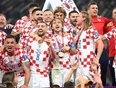 多特蒙德队惨败！主帅赛后直言球队需彻底反思，技术拥有.的简单介绍